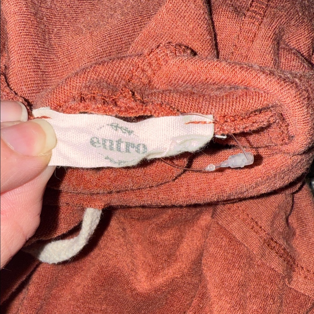 Entro Rust Sweater Set - Picture 2 of 3